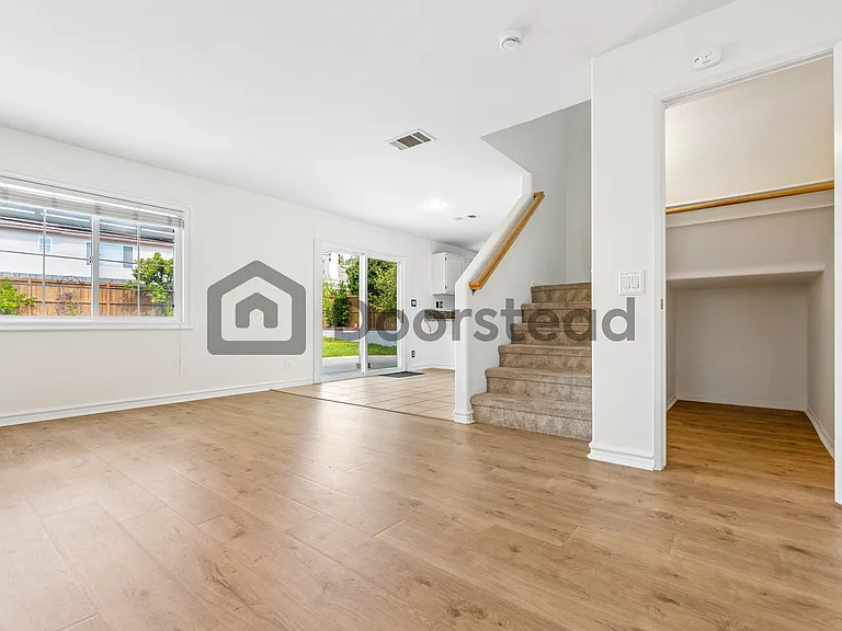 42075 Dunes Ct — Photo 7
