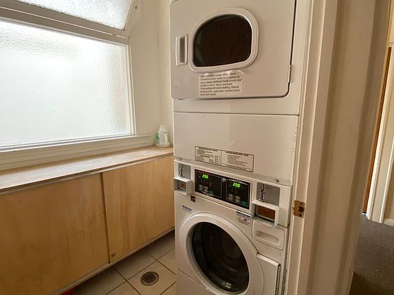 3rd image of 1133 Grant Ave APT 6