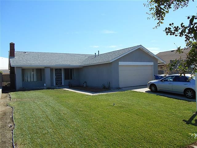 1st image of 1704 N Hacienda Dr
