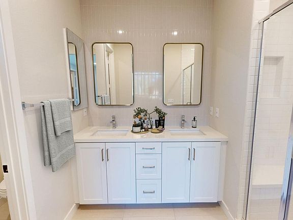 Magnolia Plan 2 - Primary Bath