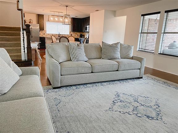 3rd image of 2117 Highland Dr