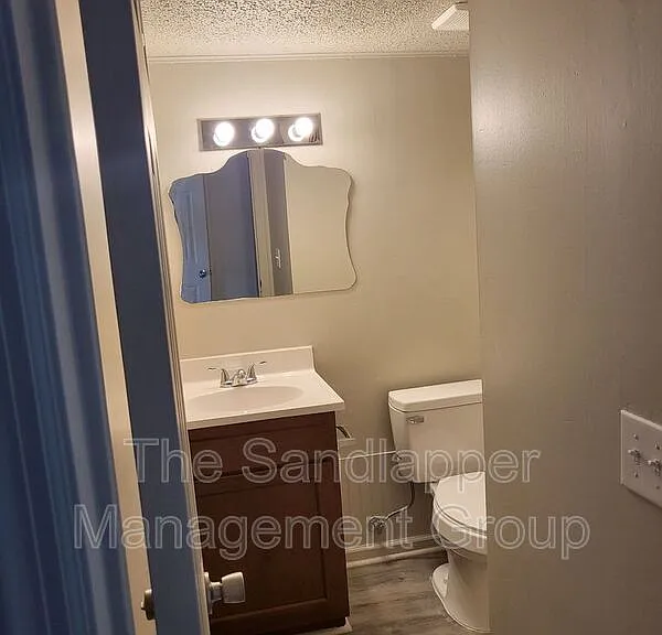 126 Langley Dr #B — Photo 8