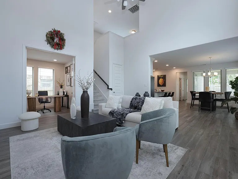 317 Rise Ln — Photo 9