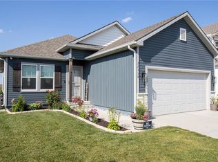 27310 E Cedar Grove Dr, Lake Lotawana, MO 64086