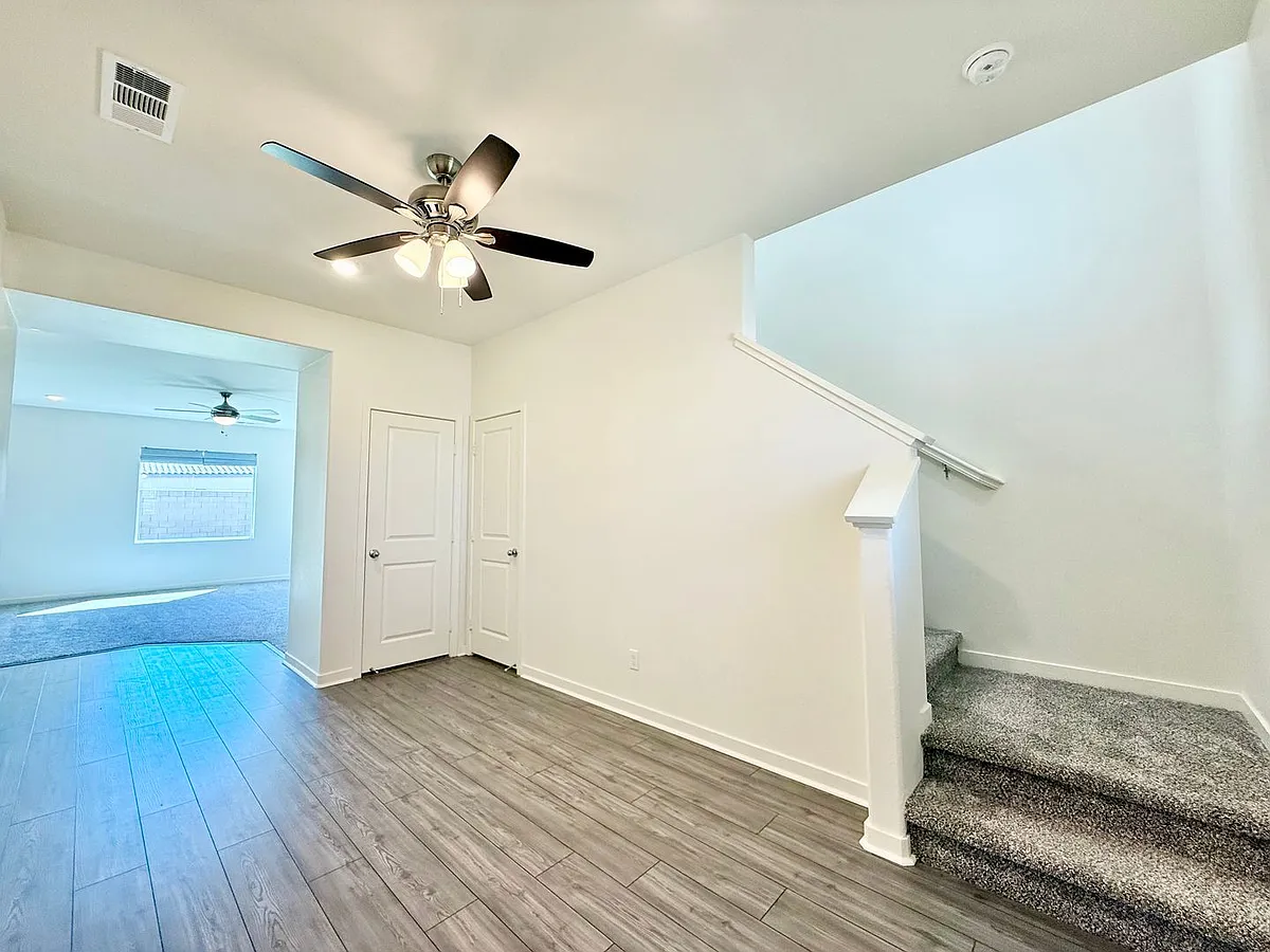 Building Photo - 80425 Enclave Ct