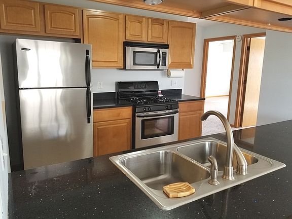 3rd image of 919 Penny Ln #919