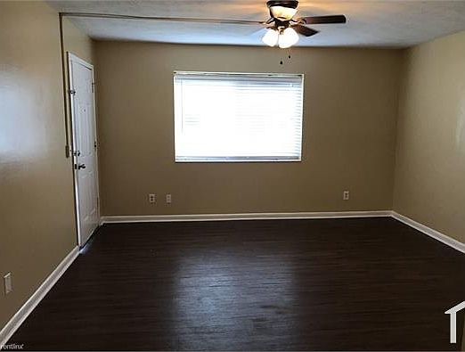 5th image of 7580 La Fontaine Dr APT B