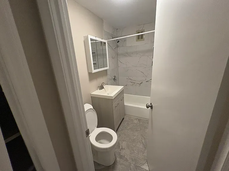 30A Hillside St #29 — Photo 12