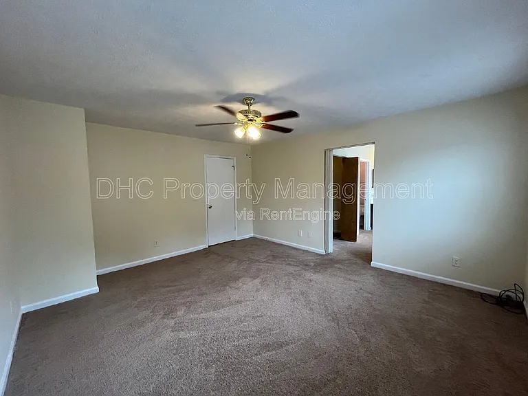1183 Red Oak Cv — Photo 15