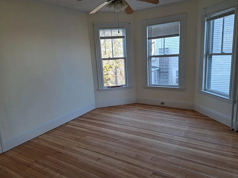 14 Bellevue Ave — Photo 4