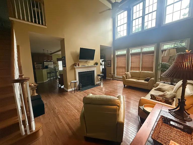 827 Mill Creek Rd — Photo 6