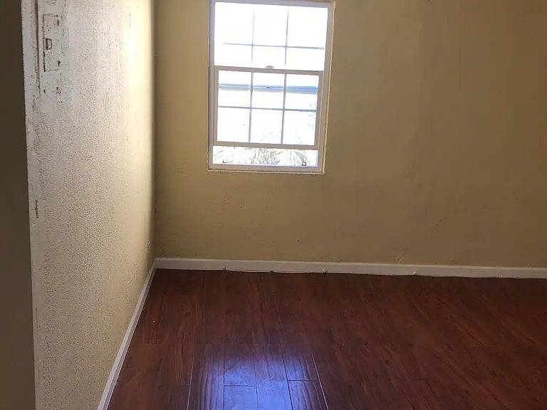 6505 S Vermont Ave — Photo 13