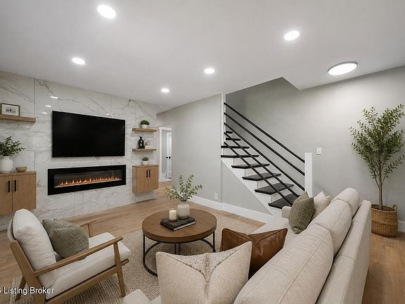4th image of 3681 Parthenia Ave