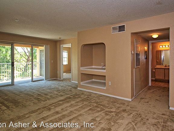 4th image of 14025 Fairway Island Dr APT 332