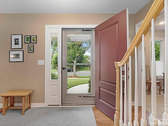 4th image of 3615 Windemere Dr