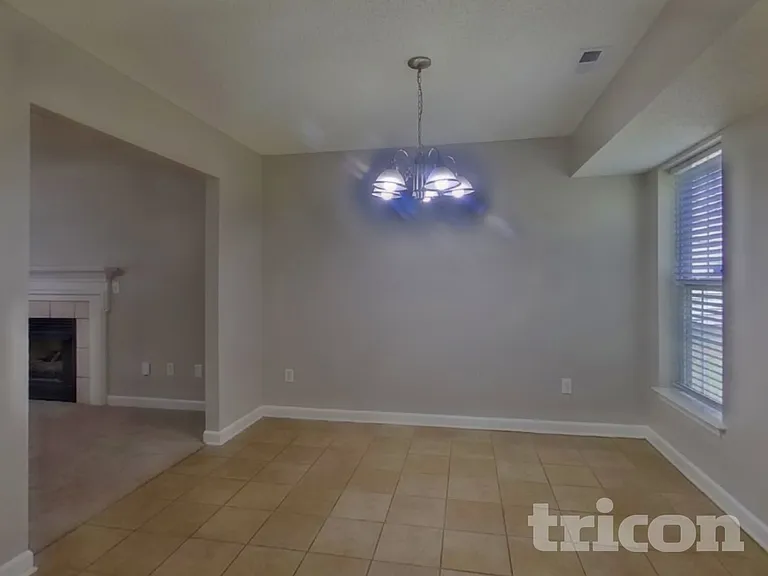 4940 Hopewood Ln — Photo 4