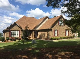 97 Woodhaven Ct, Cross Hill, SC 29332