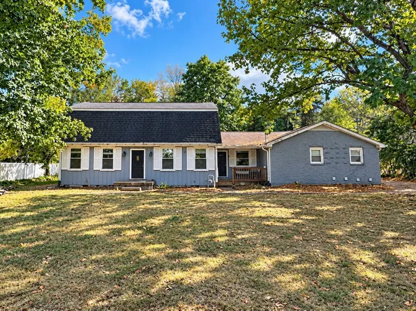 4059 Lake Pkwy, Hermitage, TN 37076