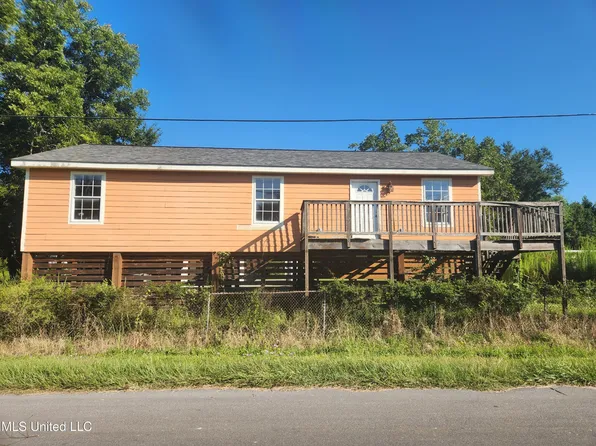 302 Morton Ave, Pass Christian, MS 39571
