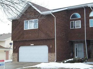 2318 26th St S, Fargo, ND 58103