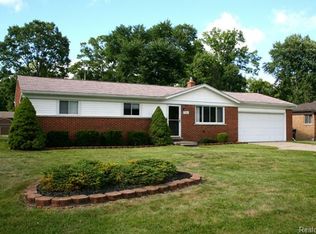 11047 Nita Ct, Shelby Township, MI 48317