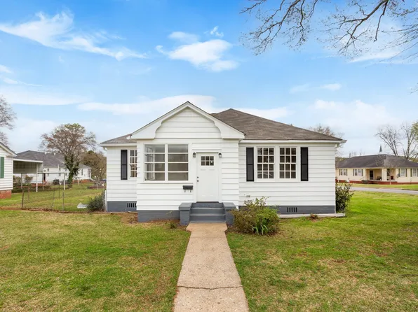 203 Judson St, Talladega, AL 35160