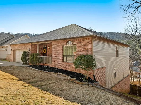 2211 Westport Loop, Little Rock, AR 72212