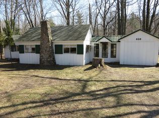 626 N 22nd Ave, Mears, MI 49436