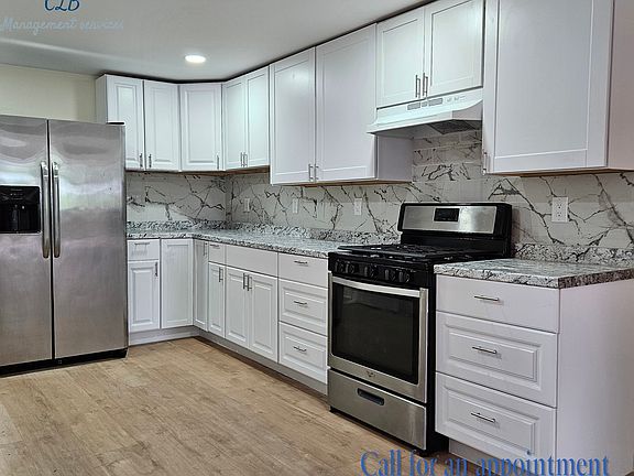 4th image of 7247 Middlesex St