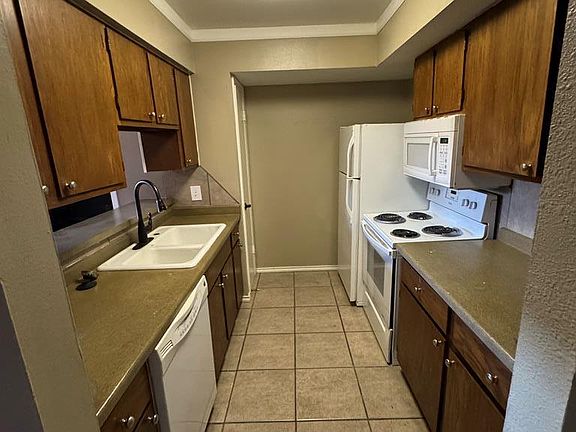 3rd image of 6701 Eastridge Rd APT 707