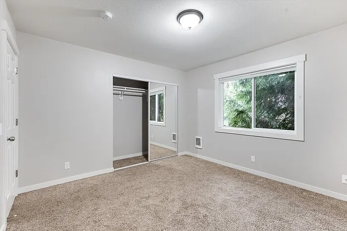 1111 Grand Ave #B — Photo 16