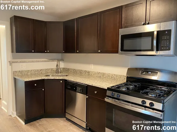 (undisclosed Address), Chelsea, MA 02150