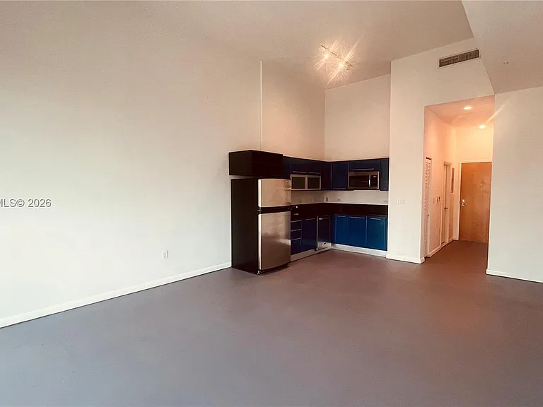 253 NE 2nd St #330 — Photo 16