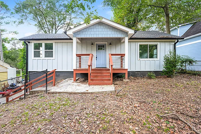 3 bed, 2.0 bath, 1542 sqft, $2,395 — Photo 1
