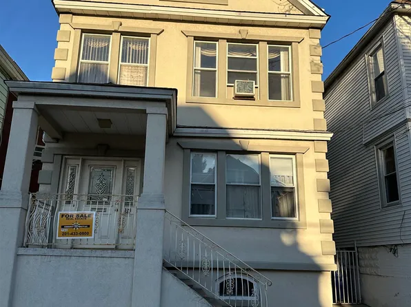 326 Stegman Parkway image 2 of 19