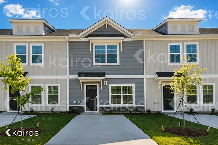 2461 Banyan Cir