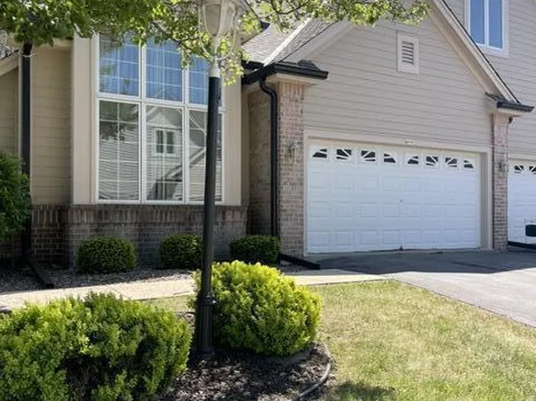 411 Meadowdale DRIVE #1, Waukesha, WI 53188