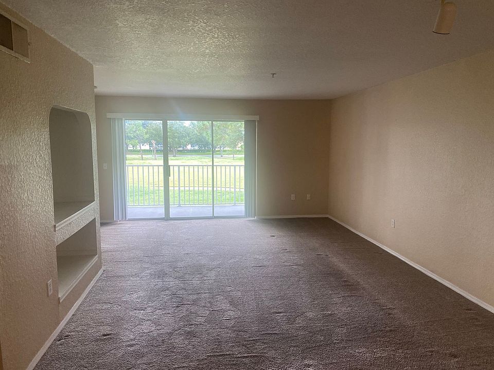 2nd image of 13953 Fairway Island Dr APT 626