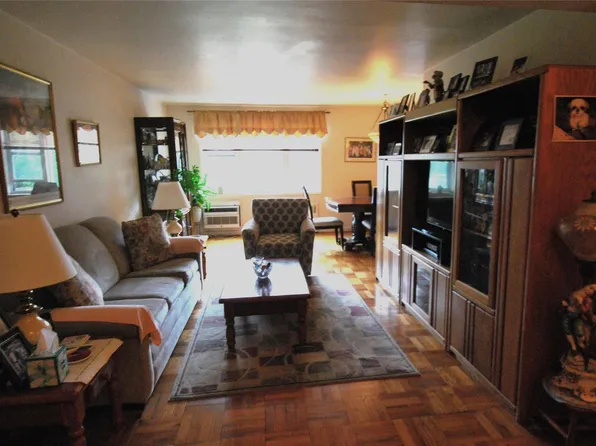 3 Sadore Lane #2F, Yonkers, NY 10710