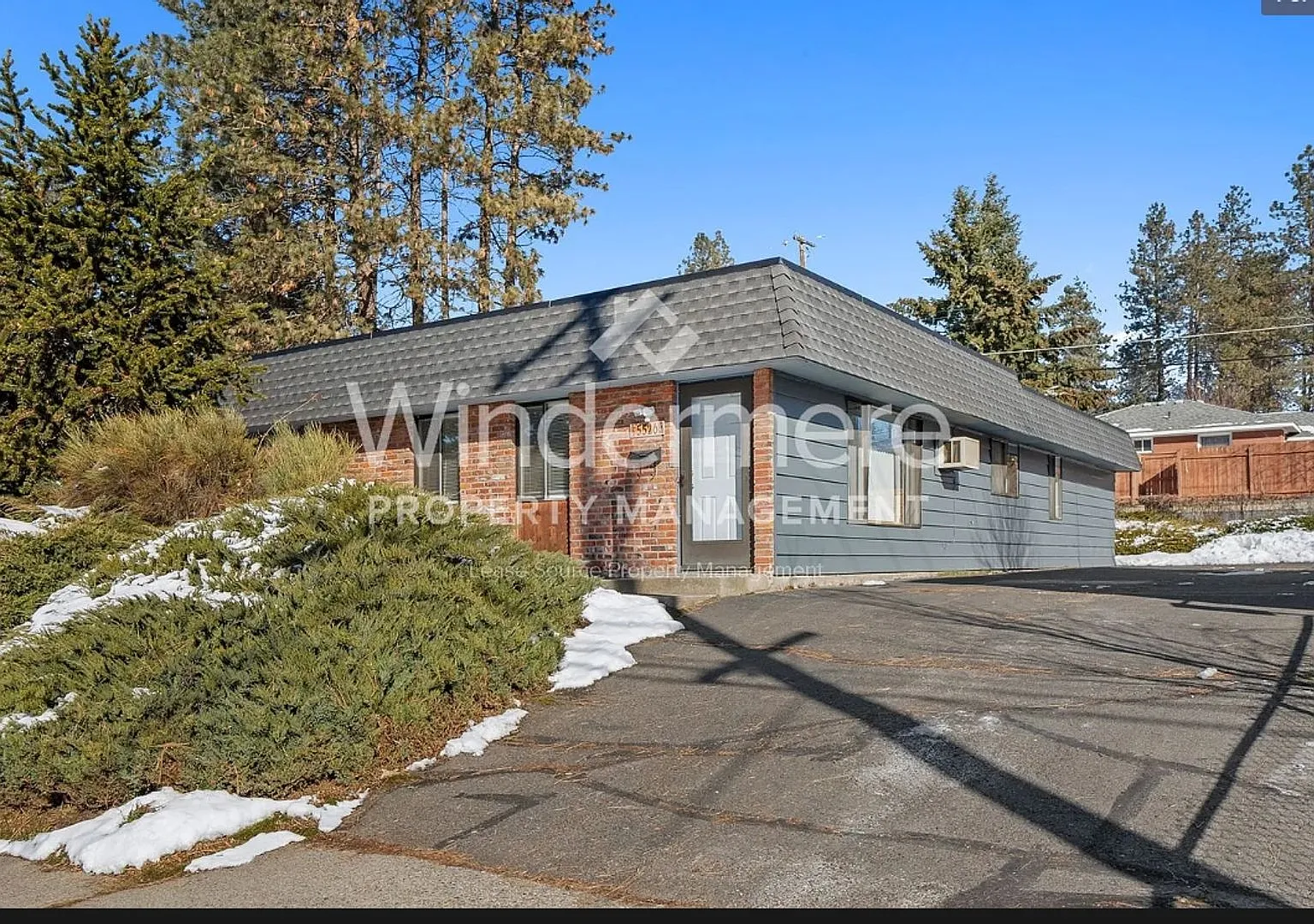 5526 N Driscoll — Photo 1