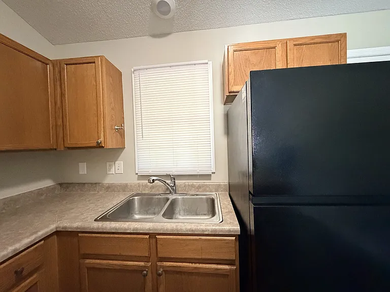 3209 Deer Path Cir — Photo 7