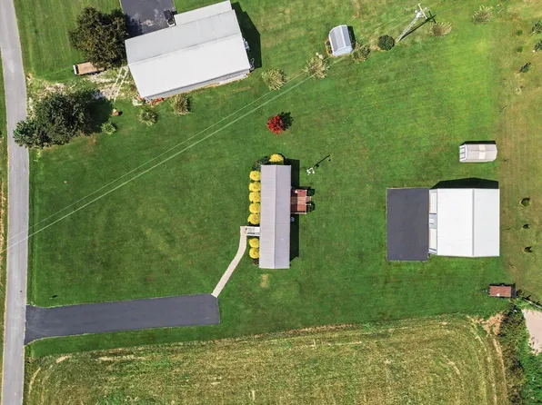 70 Tarter Ln, Russell Springs, KY 42642