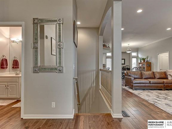 3rd image of 6621 S 171st Cir