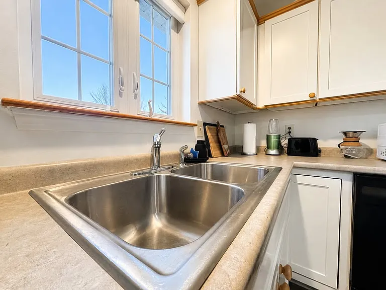 129 Lawrence Rd — Photo 14