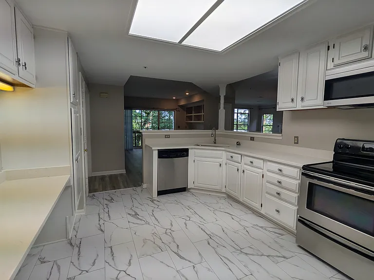 332 Overlook Dr — Photo 38