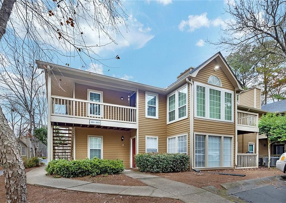 1st image of 1807 Country Park Dr SE