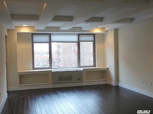 Rented by Prime Realty | media 35