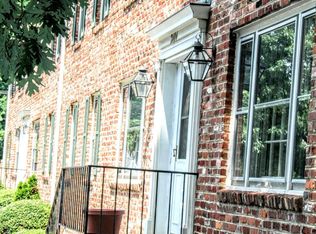 2404 Barracks Ct APT 3, Charlottesville, VA 22901