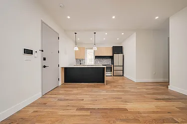 Rented by Space Link Realty