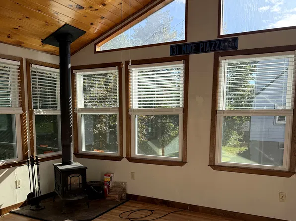15 Cummings Ave #1, Woburn, MA 01801